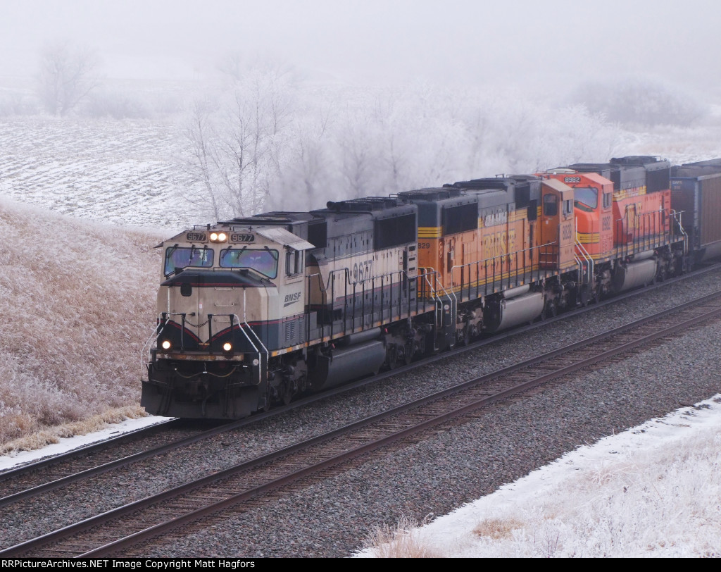 BNSF 9677