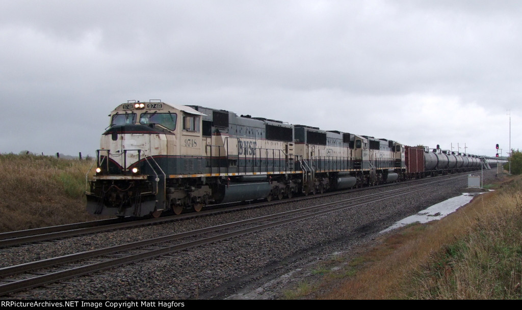 BNSF 9748