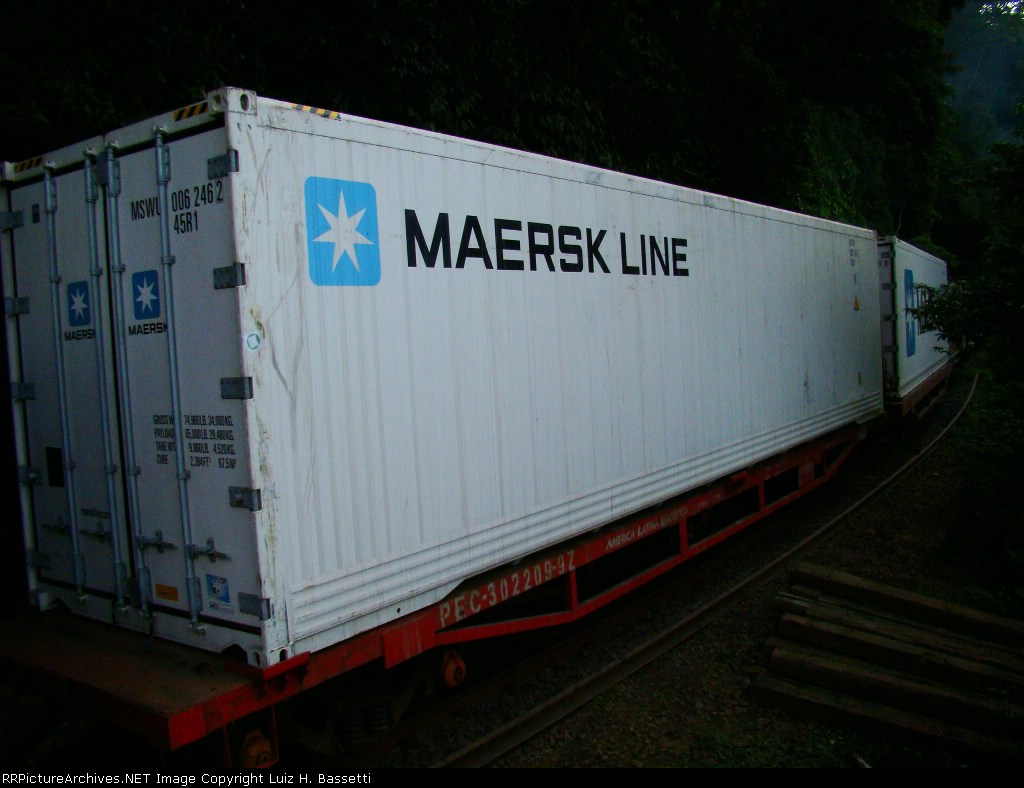 PEC 302209 / MSWU 006246-MAERSK LINE