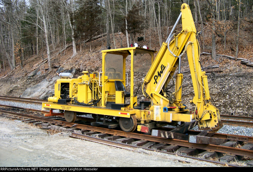 PW TC 310 Loram Tie Extractor/Inser