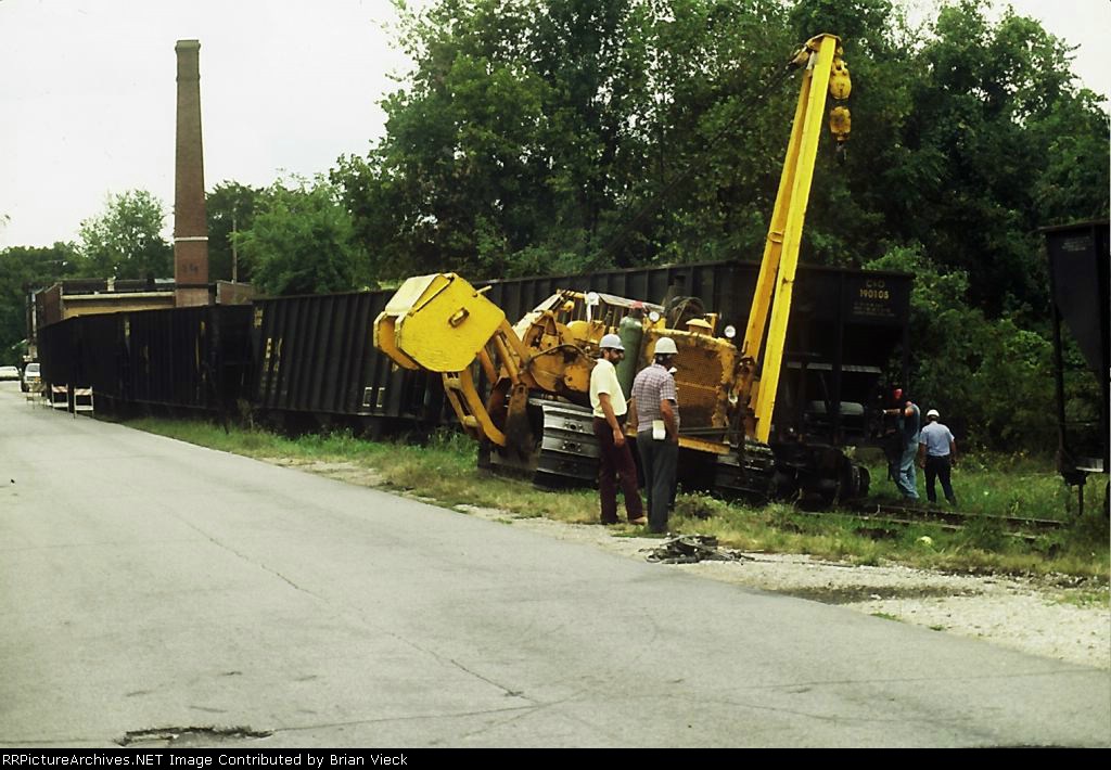 Derailment of sand cars going to Knox County Sand.