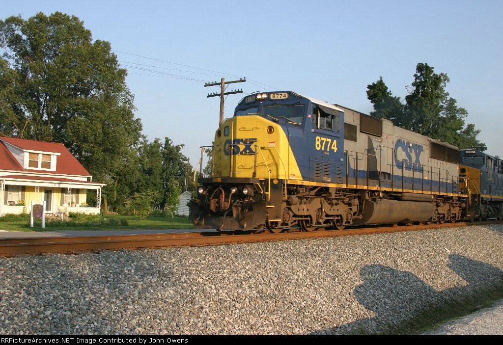 CSX 8774/CSXT Q502