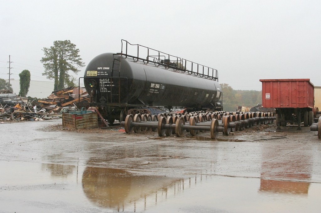 DUPX 29666 last stand at Schnitzer recycler