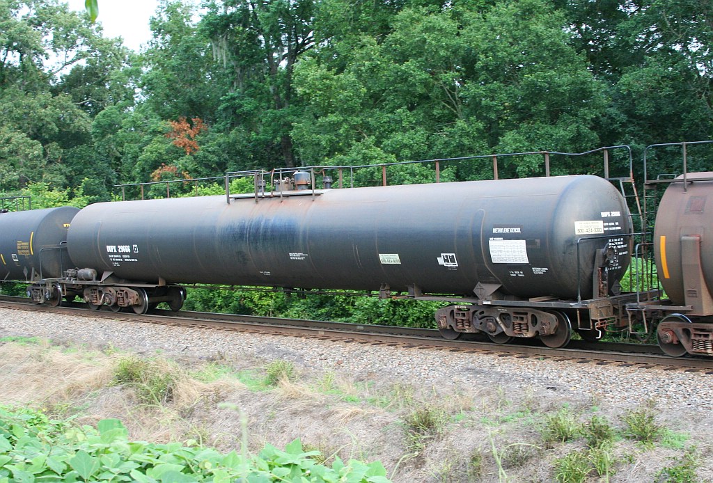 DUPX 29666 on CSX sb freight