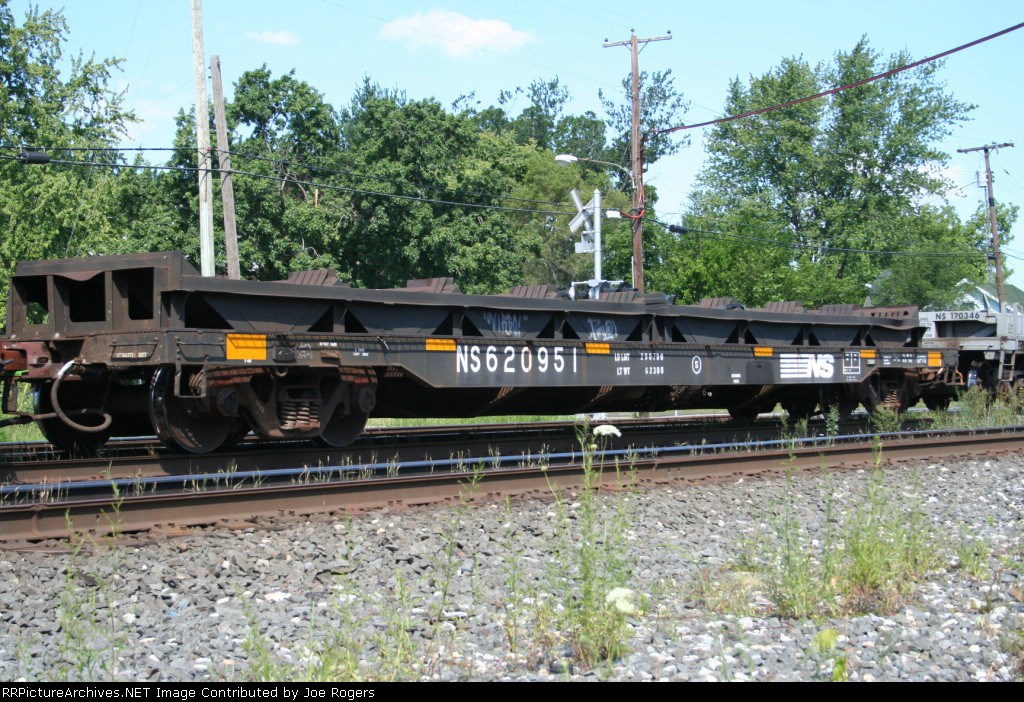 NS 620951
