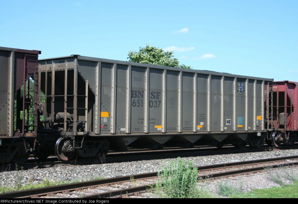 BNSF 651037