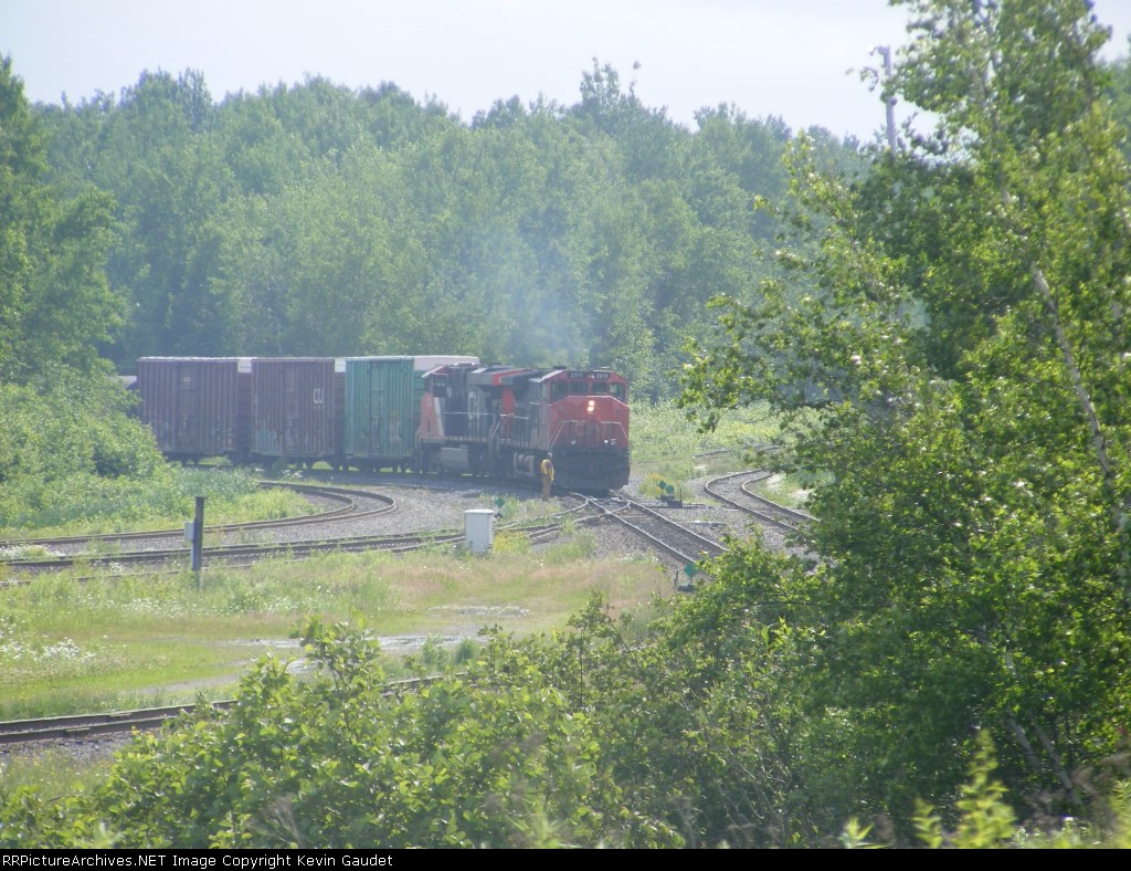 CN 406 arriving at Gordon Yard