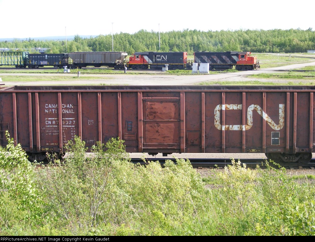 CN 879327