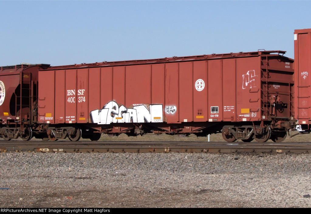 BNSF 400374
