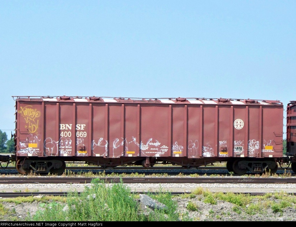 BNSF 400669