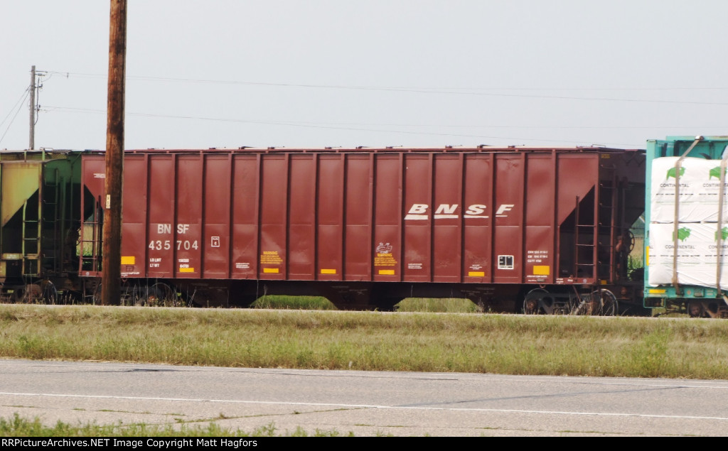 BNSF 435704