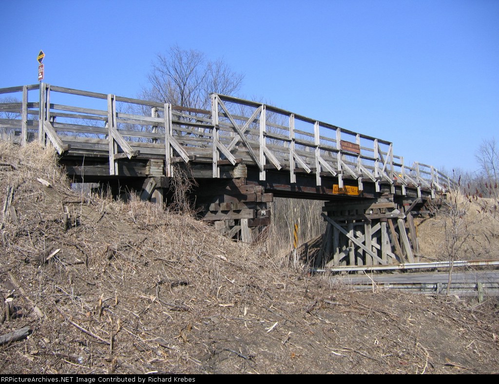 Lune Line trail trestle over old Highway 12