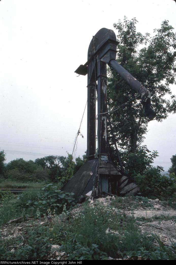 1244-08 C&NW conveyor (?) at Merriam Junction