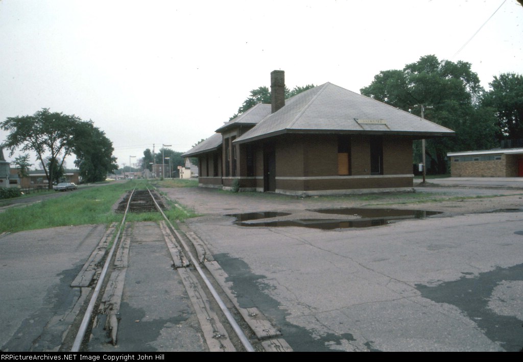 1244-16 MILW depot