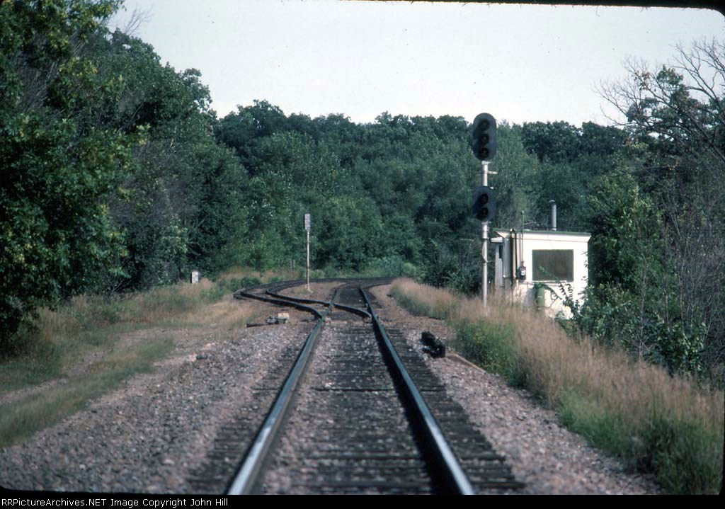 1247-08 BN ex-GN West Wayzata siding switch