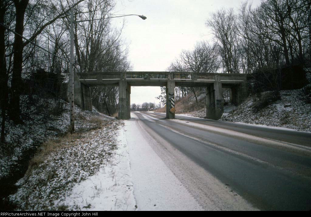 1255-33 MN&S Lynn Ave bridge