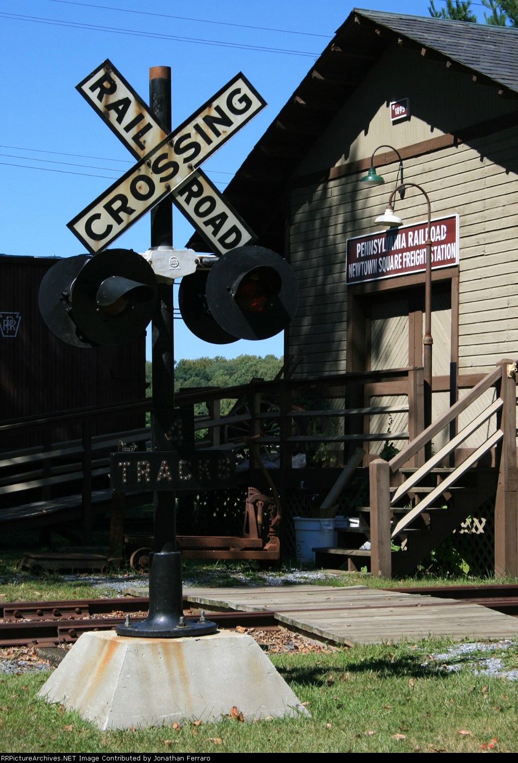 4-Track Crossing Signal