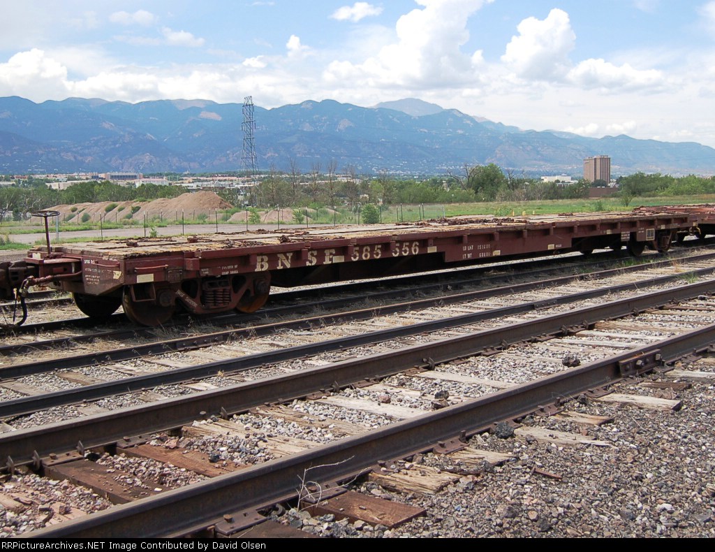 BNSF 585556
