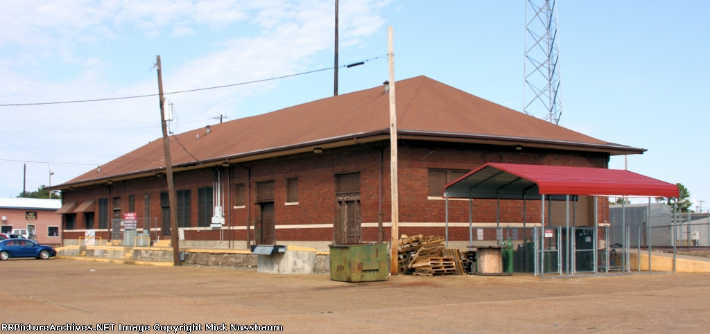 CN/IC - Amtrak depot