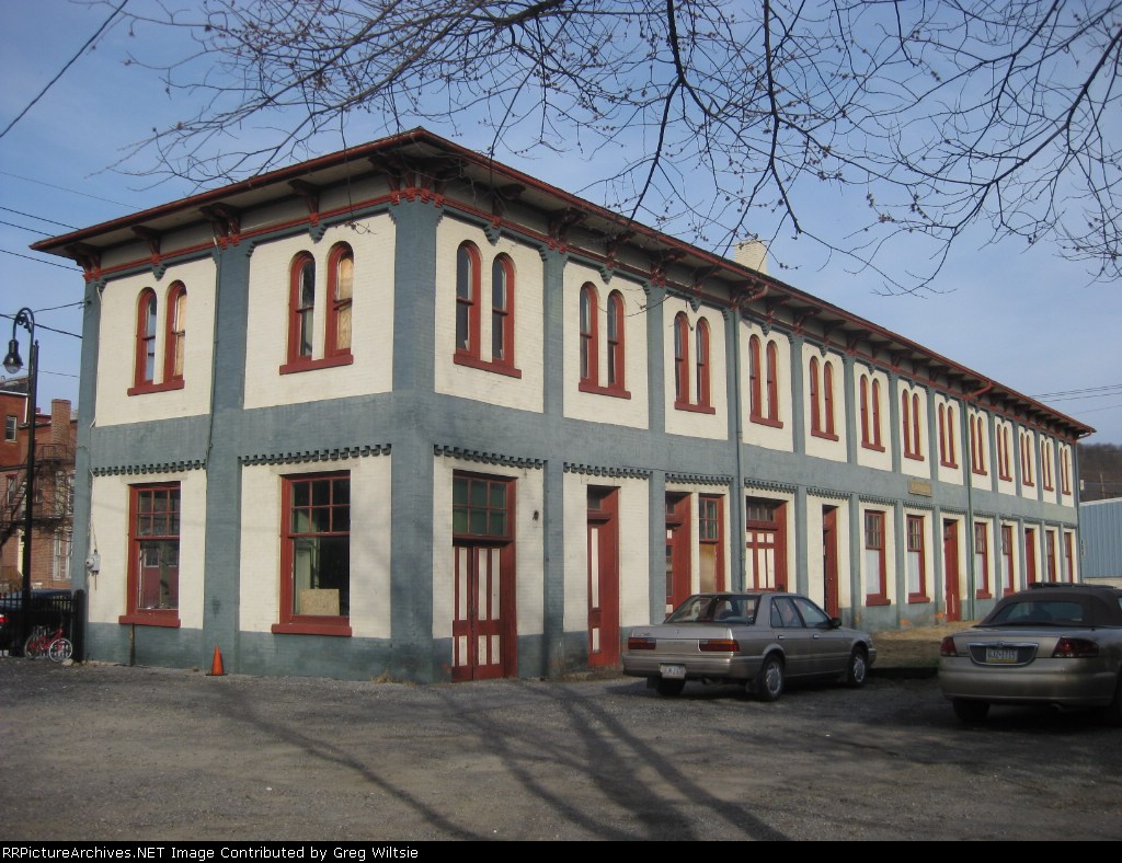 Old Huntingdon Station
