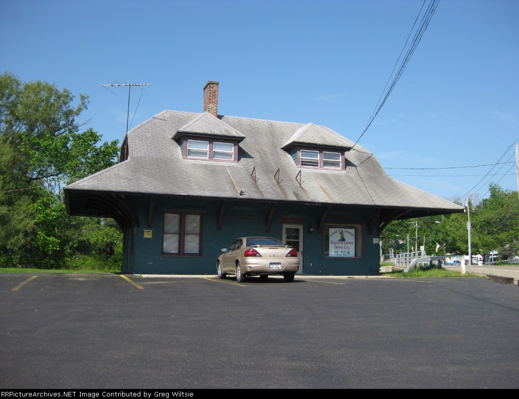 Old Ashville Station