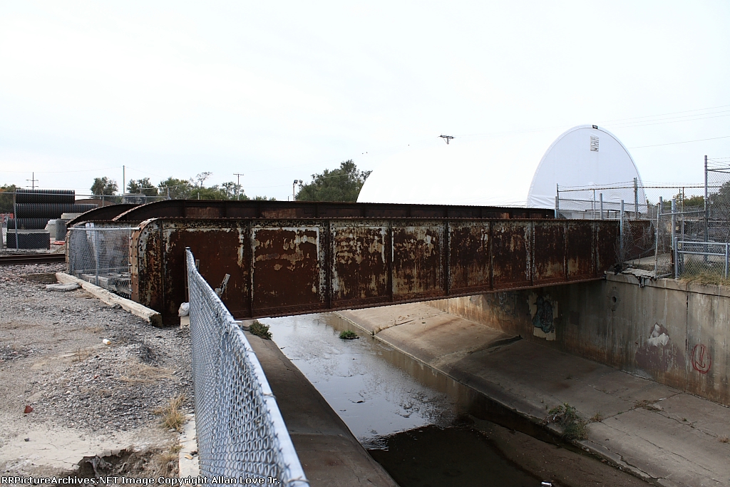 Abanoned Broadway Line
