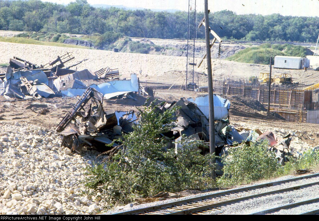 1201-28 BN derailment site next to Dairyland Power Coop