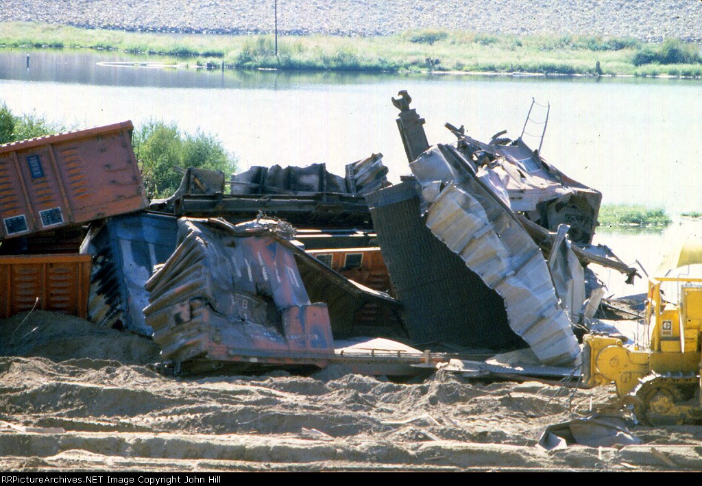 1201-30 BN derailment site next to Dairyland Power Coop