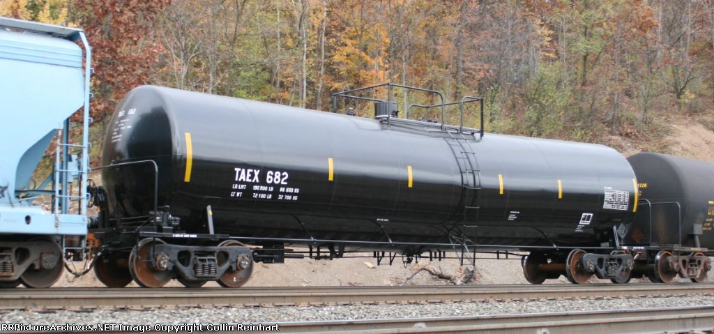 TAEX 682