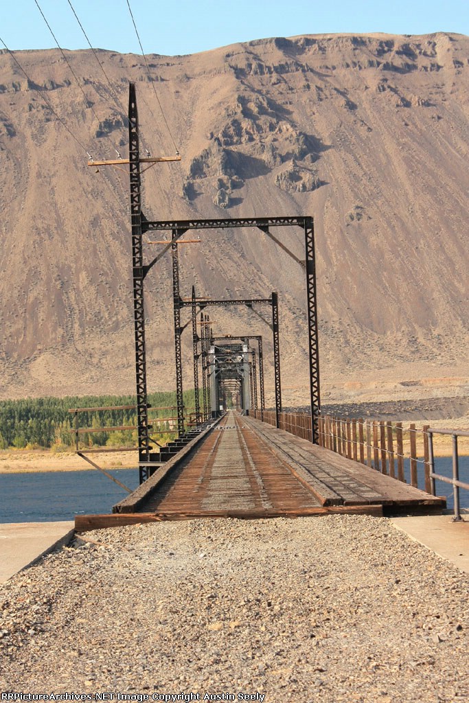Columbia River bridge