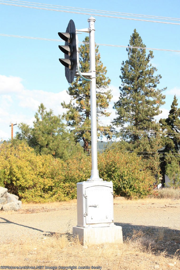 Signal guarding the main
