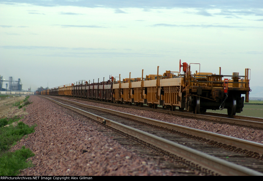 Baretables Rolling East