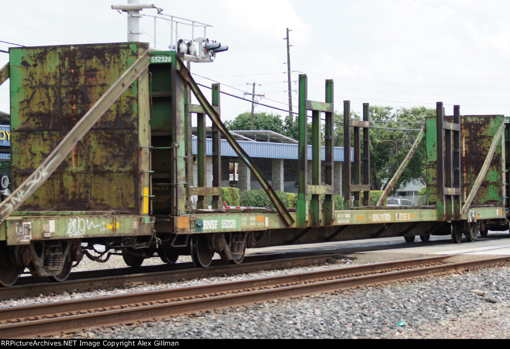 BNSF 552320 Eastbound