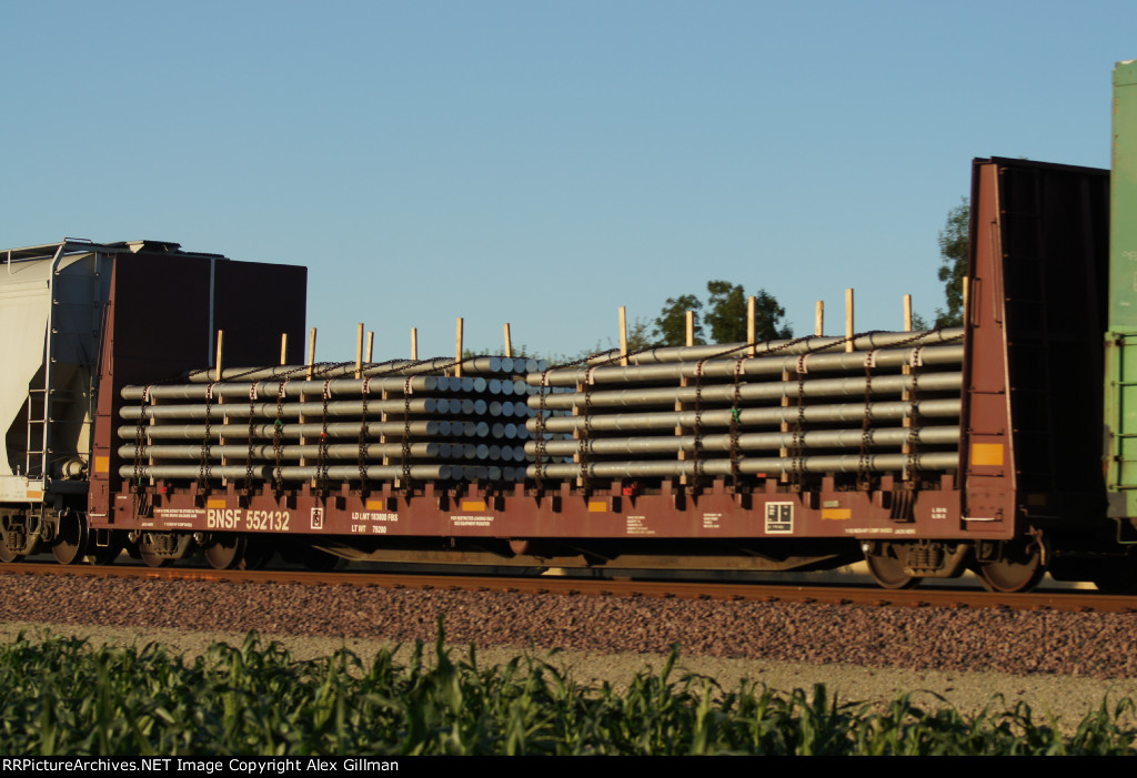BNSF 552132 Eastbound, Loaded
