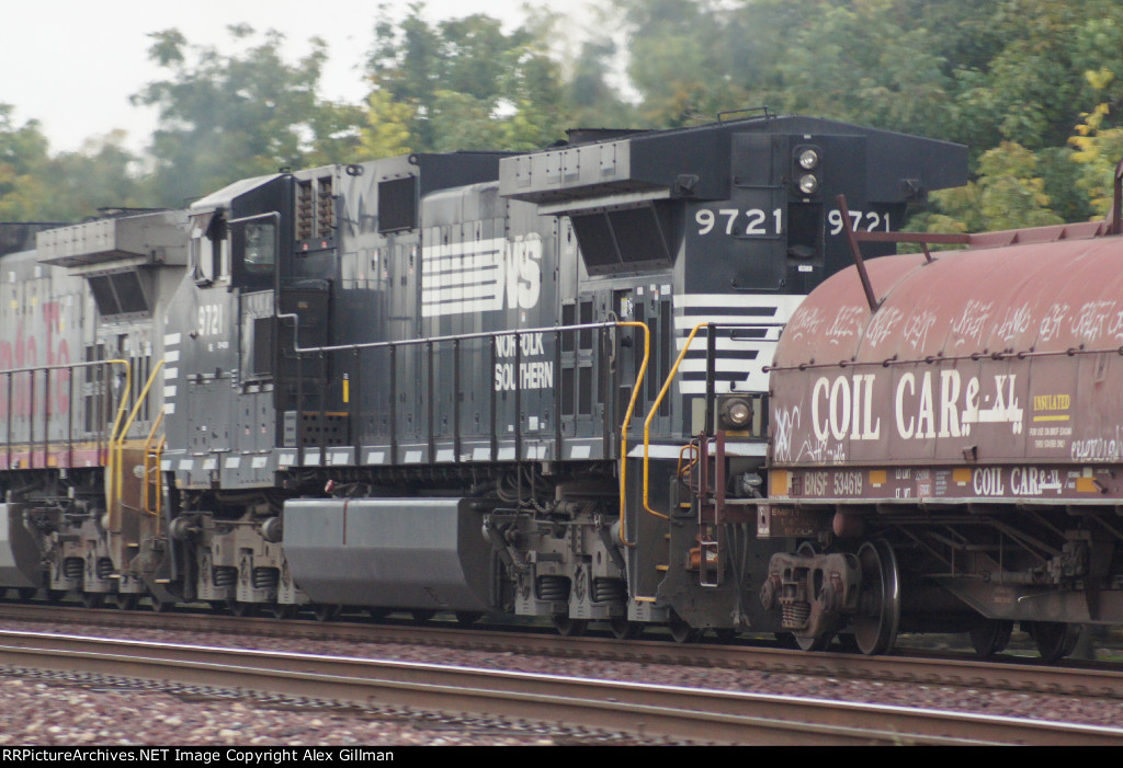 NS 9721 Eastbound