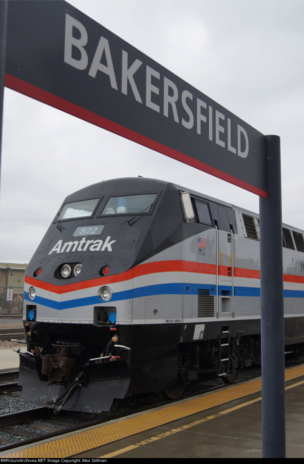 Amtrak 822 & Station Sign