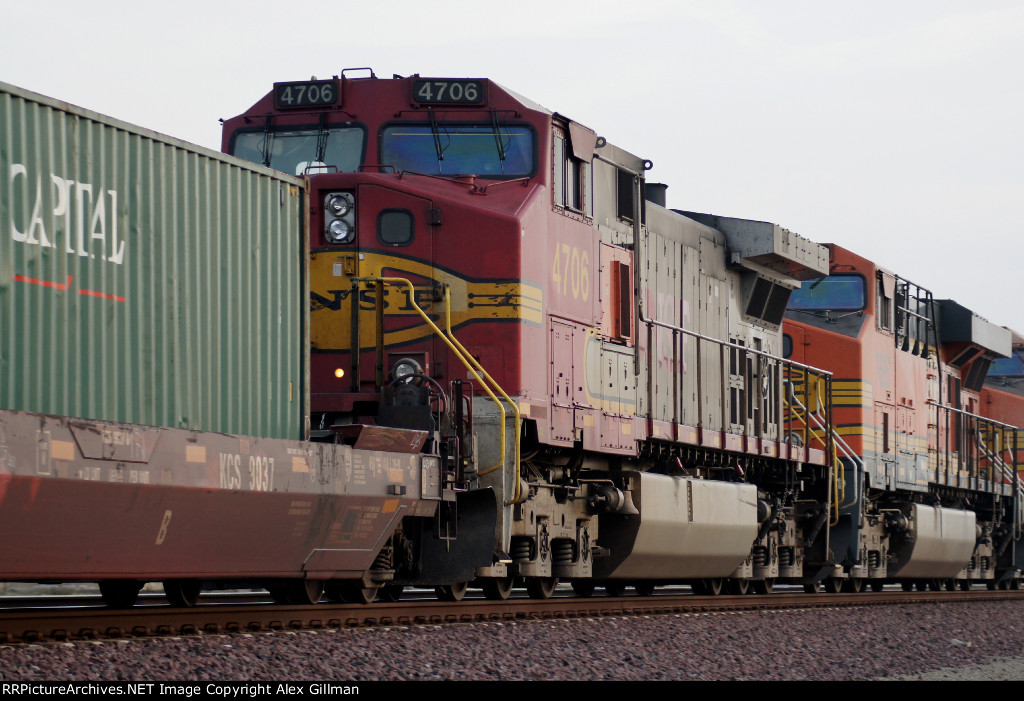 BNSF 4706 Eastbound