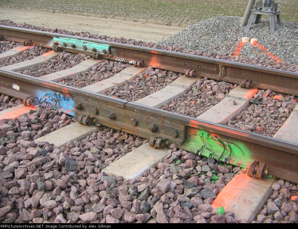 More Colorful Tracks