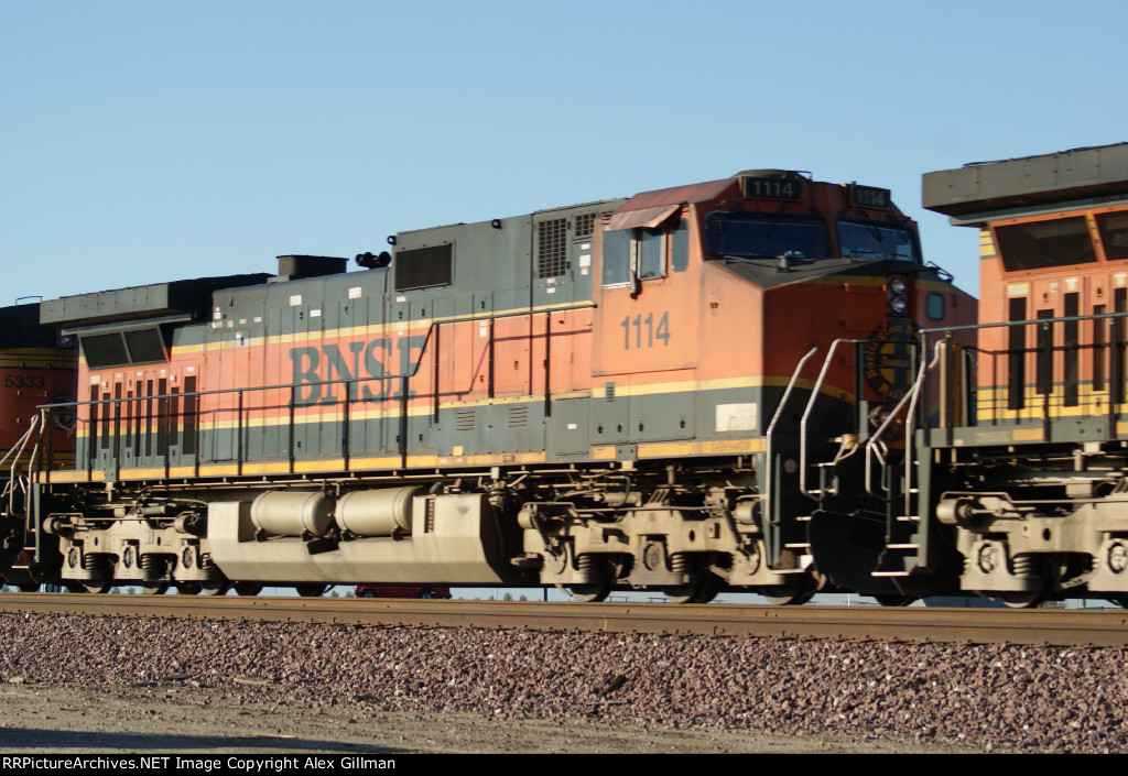 BNSF 1114 Westbound