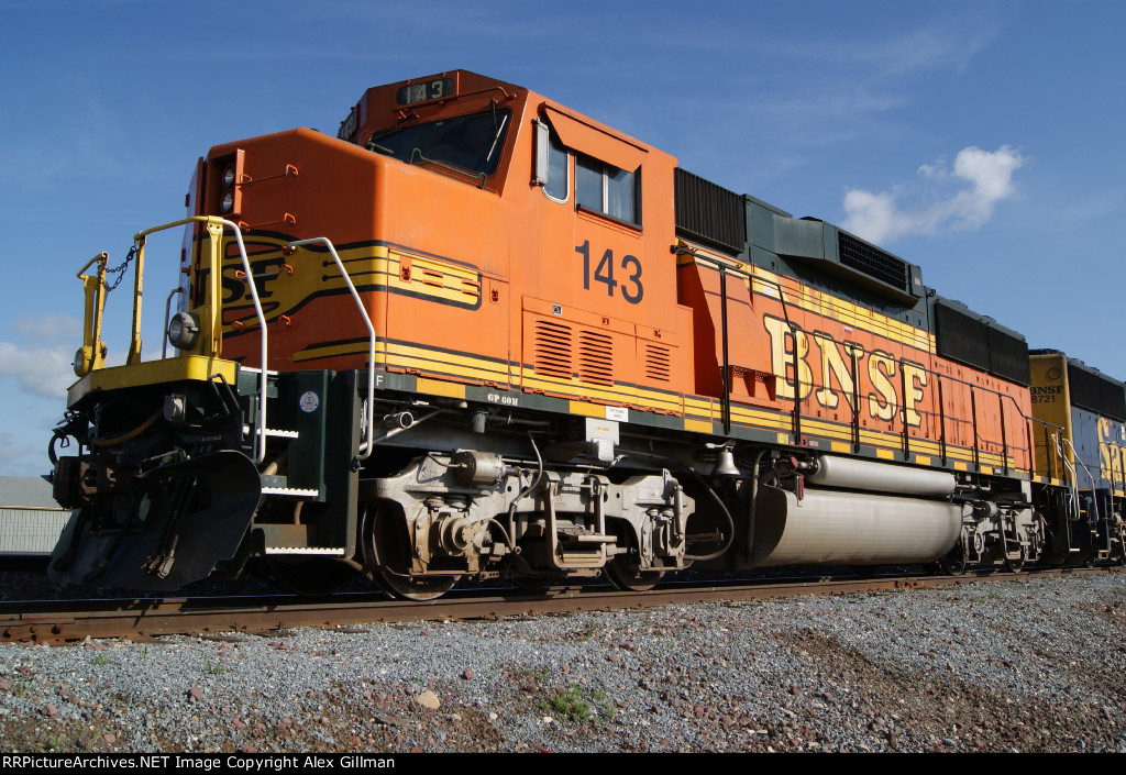 BNSF 143 West