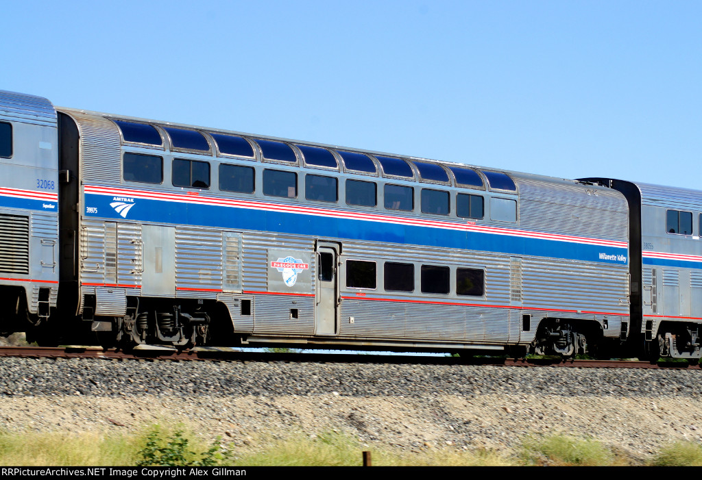 AMTK 39975 "Willamette Valley" Northbound