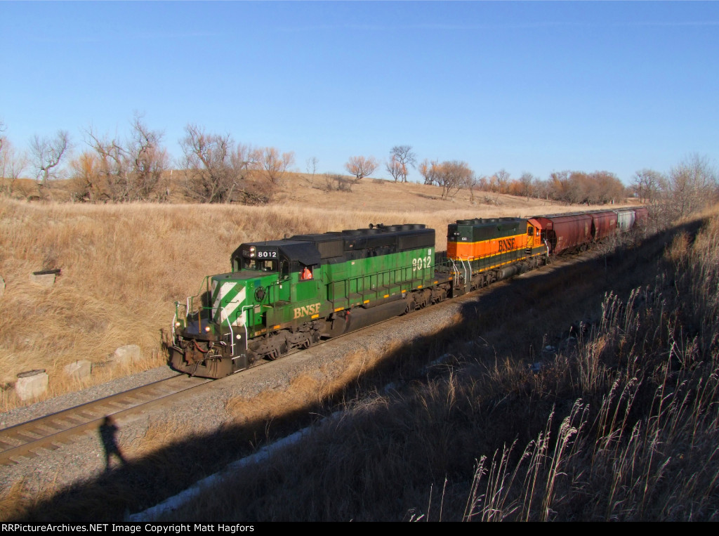 BNSF 8012