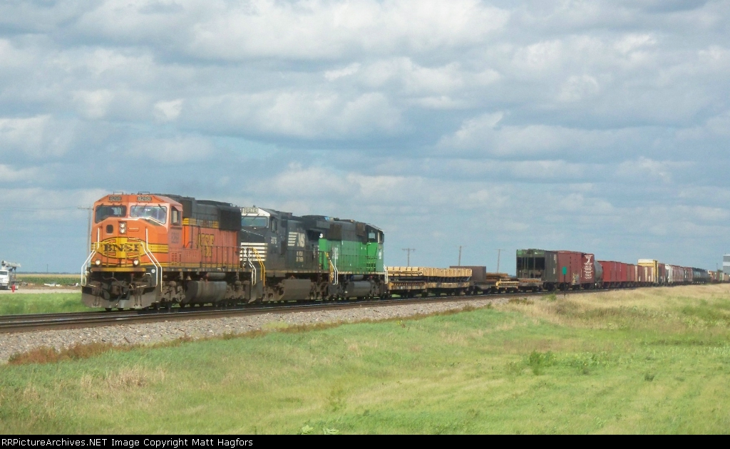 BNSF 8269