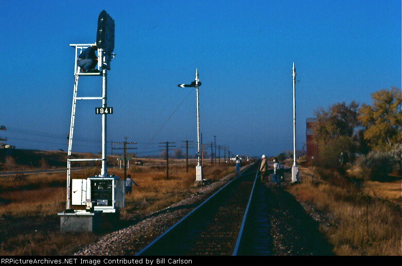 Putting new signals into service.