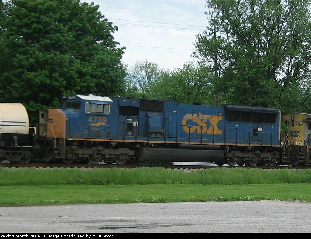 CSX 4739 EMD SD70 MAC