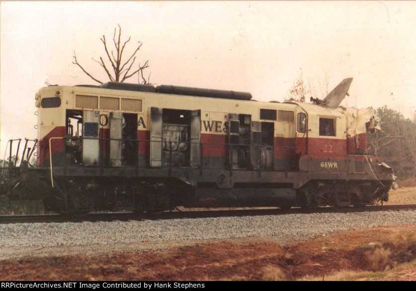 Wrecked GP-9 at Richland in the late 1980s