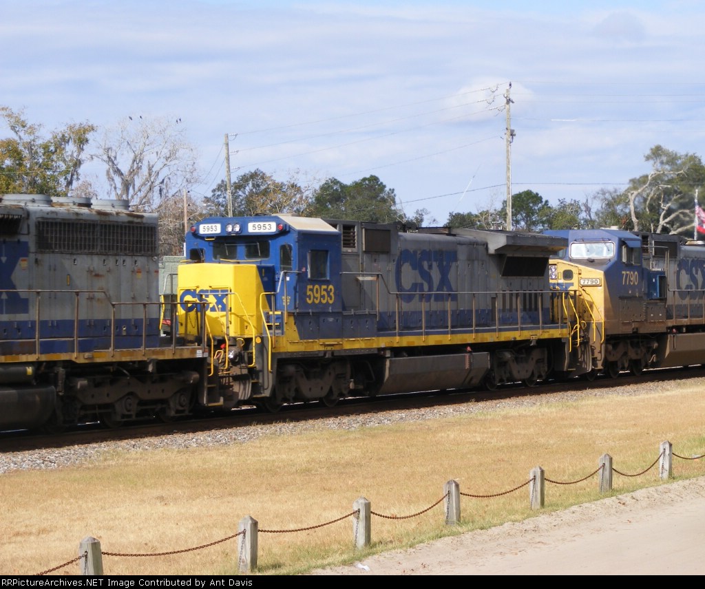 A Nice 4 axle CSX 5953