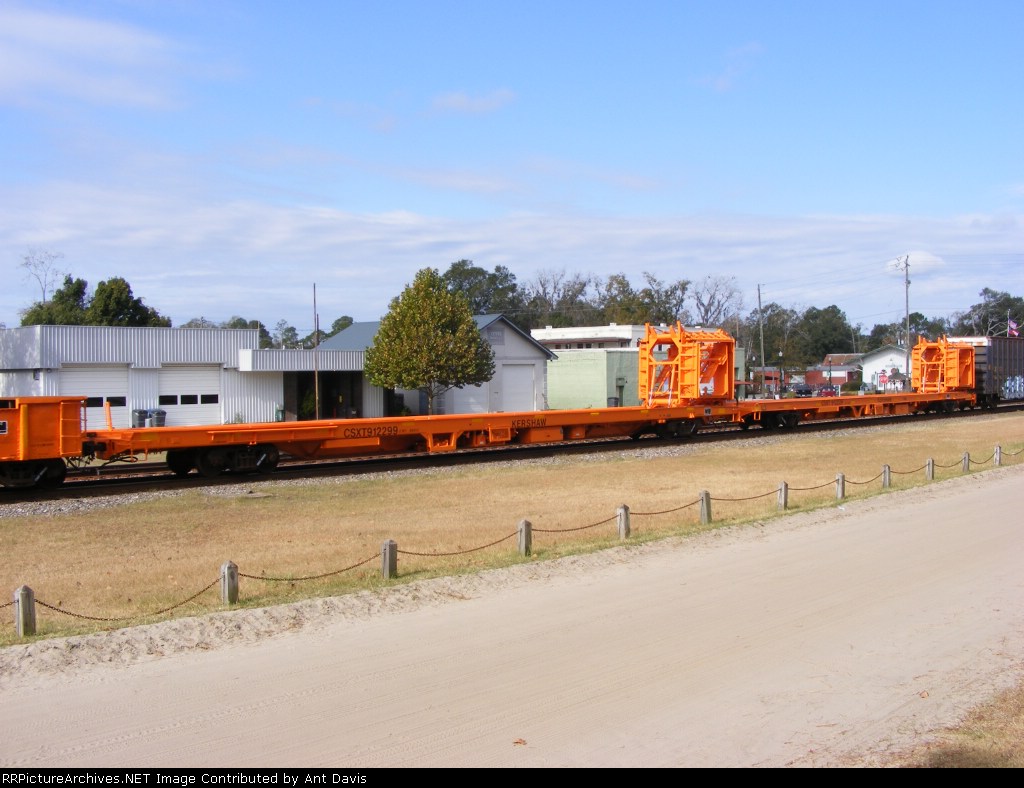 Some more new CSX M.O.W Cars