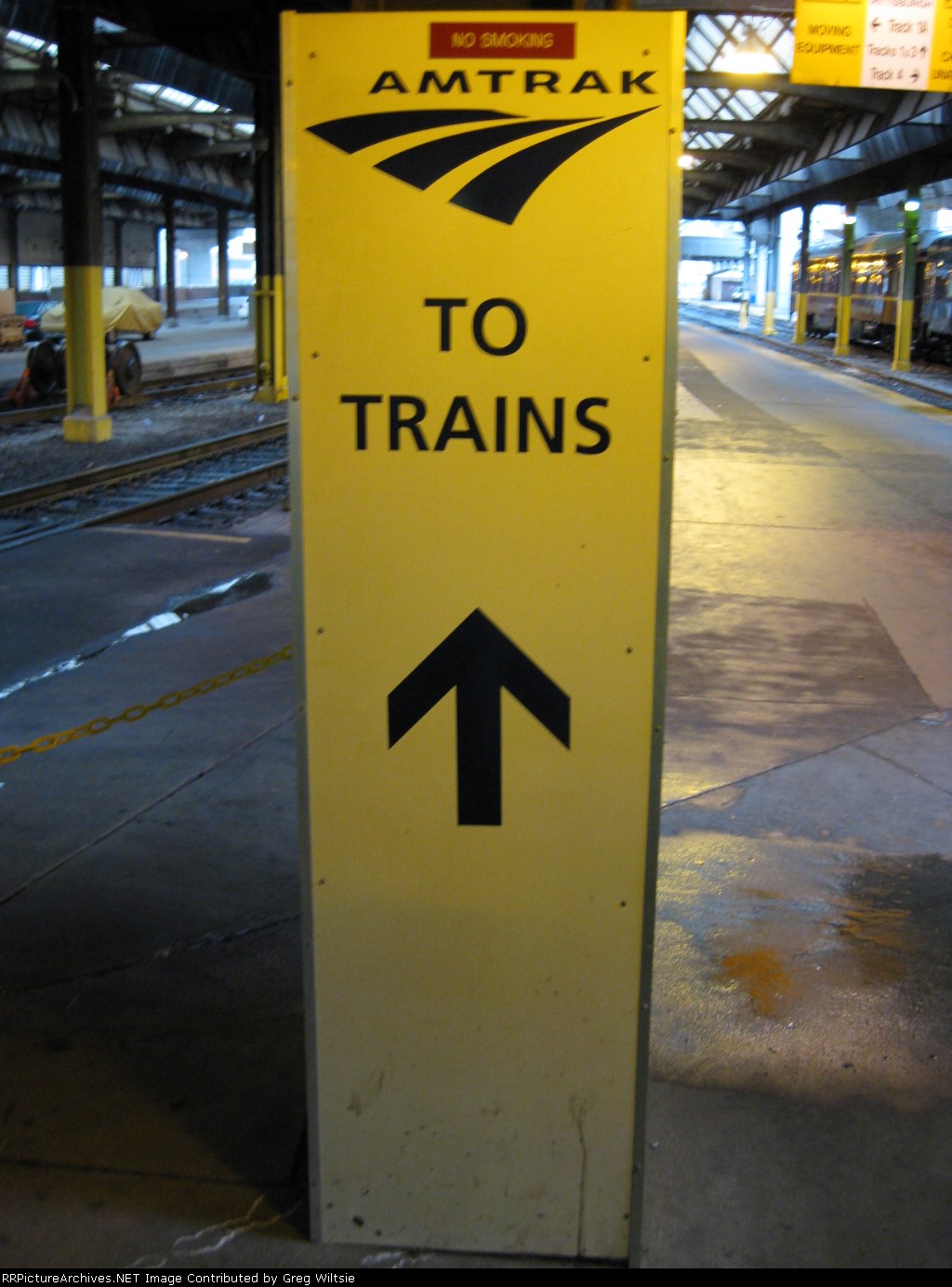 Sign near the exit of the station at the platforms