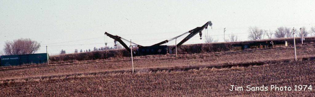 Wrecker with 2 booms ;0)